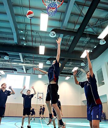Basketball 