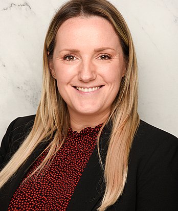Holly Nash 